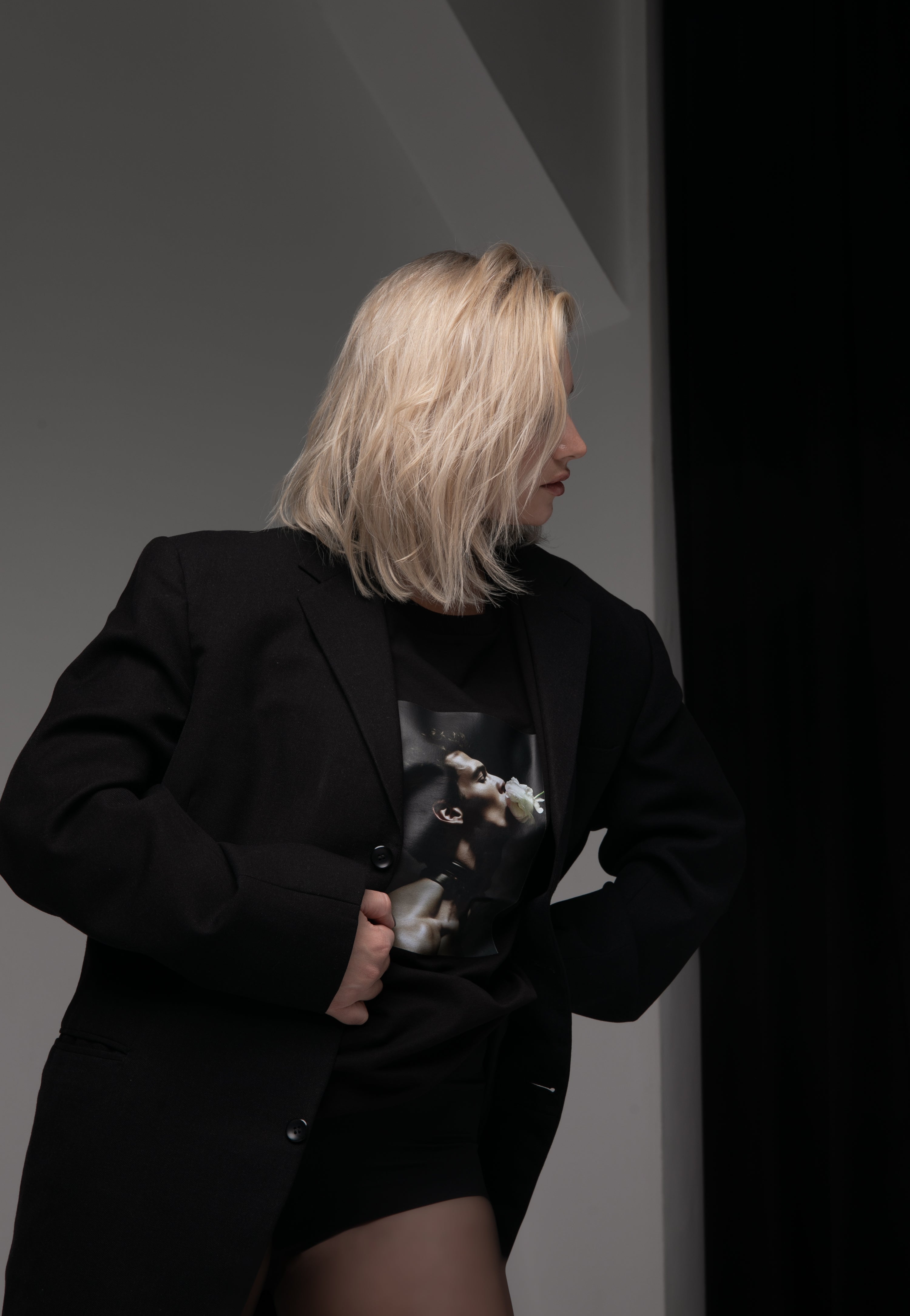 Oversized Black Unisex T-shirt with a Unique Print Floral Trance