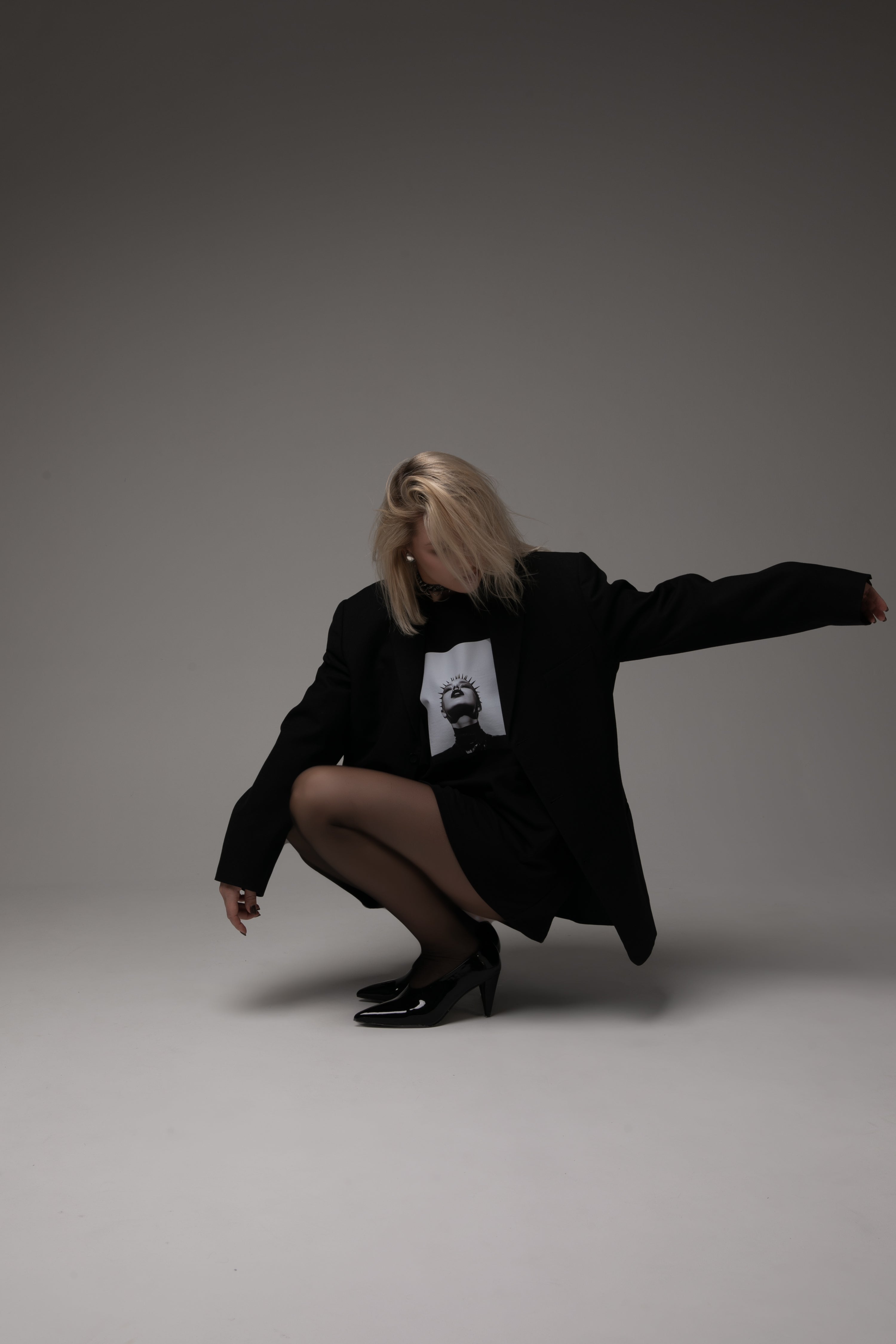 Oversized Black Unisex T-shirt with a Unique Print Saint Sinner