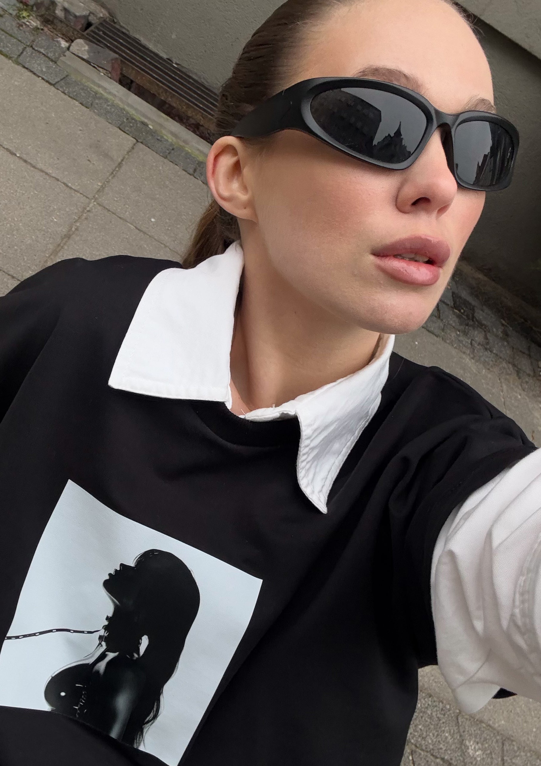 Oversized Black Unisex T-shirt with a Unique Print Power Play